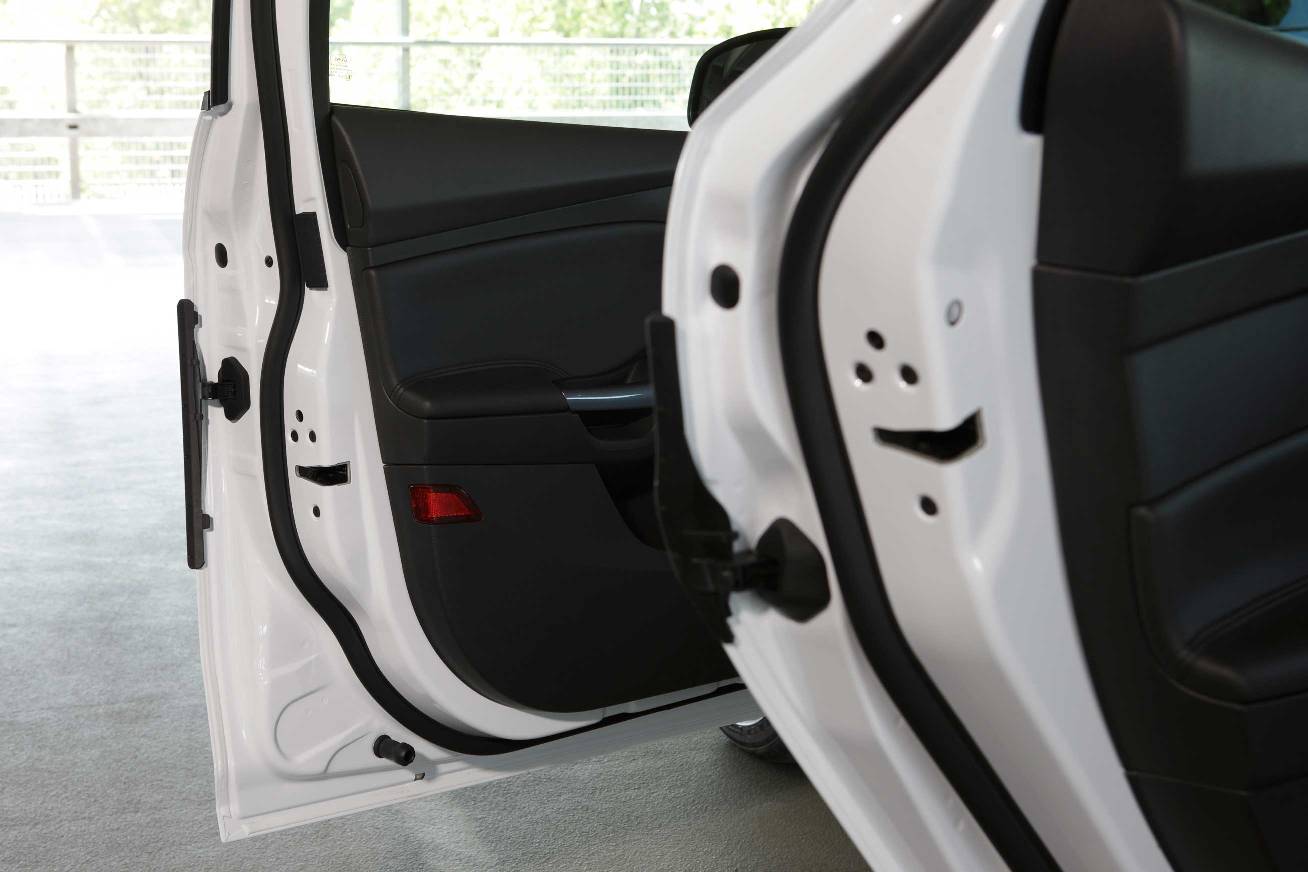 1dd74ff5-ford-door-edge-protection-5