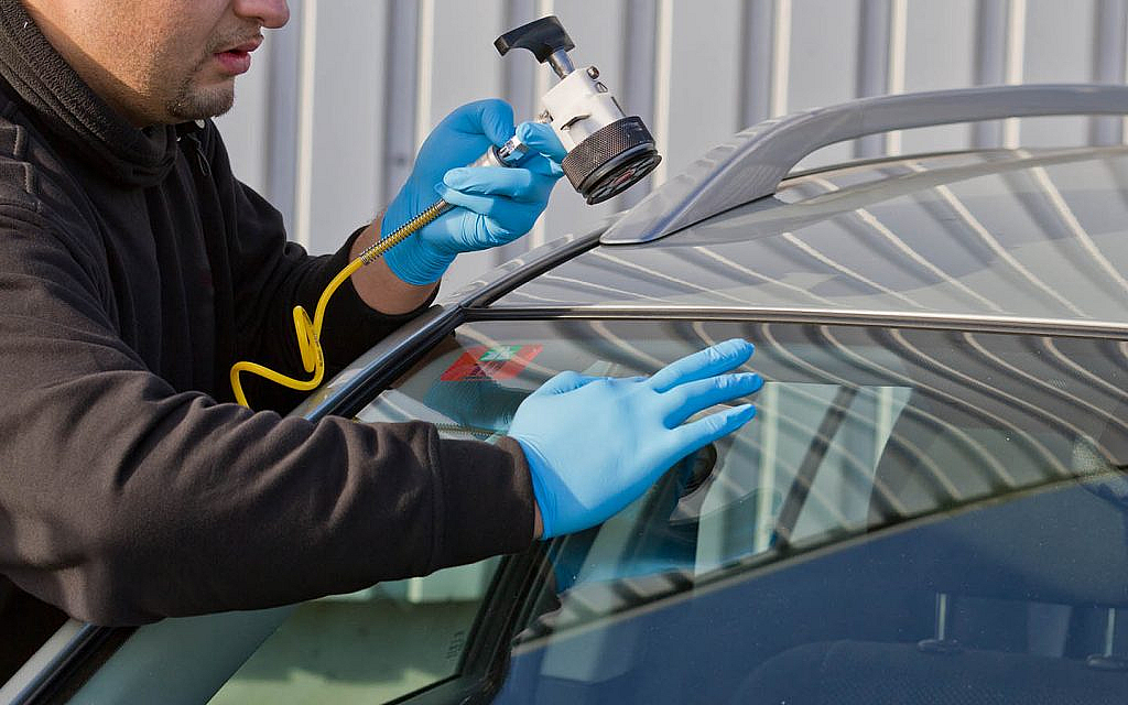glass repair services